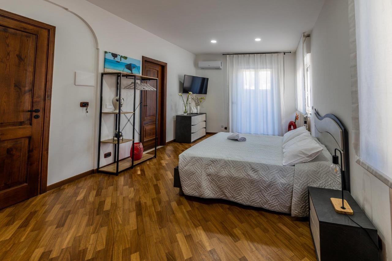 I Barcaioli Panzió Giardini-Naxos Kültér fotó